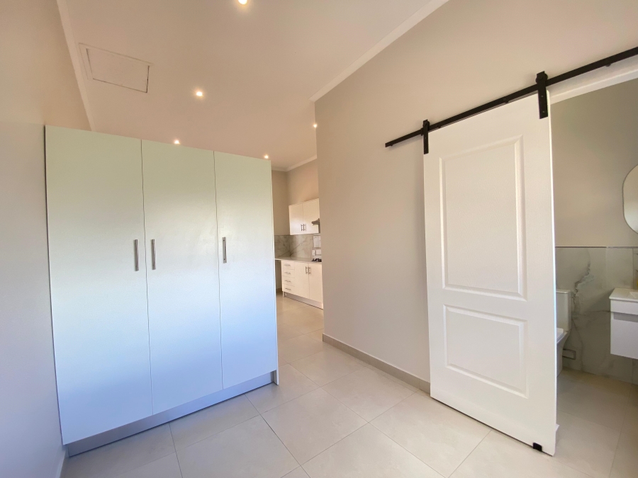 To Let 1 Bedroom Property for Rent in Flamingo Vlei Western Cape